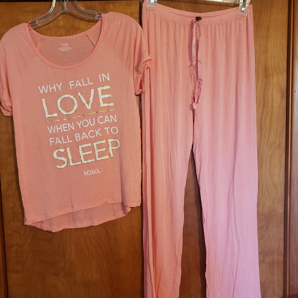 XOXO Peach Graphic Tee Pajama Set